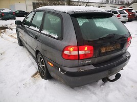 Volvo V40 2002 г запчясти