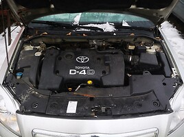 Toyota Avensis 2005 г запчясти