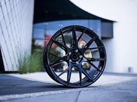 Japan Racing JR42 Black FlowFormed light alloy R20 rims