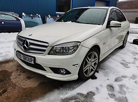 Mercedes-Benz C 220 2010 m dalys