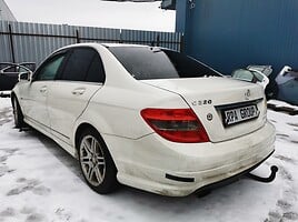 Mercedes-Benz C 220 2010 m dalys