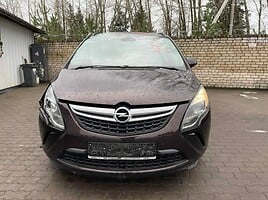 Opel Zafira Tourer 2013 г запчясти