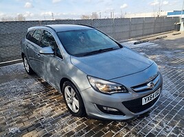 Opel Astra Universalas 2014
