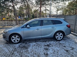 Opel Astra 2014 m dalys