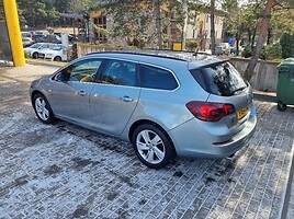 Opel Astra 2014 m dalys