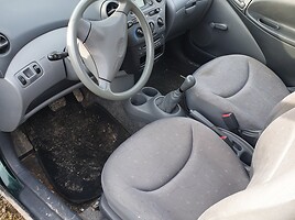 Toyota Yaris 2001 y parts