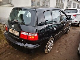 Kia Carens 2006 m dalys