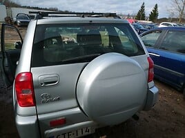 Toyota Rav-4 2003 г запчясти