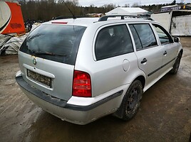 Skoda Octavia 2000 m dalys