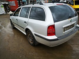 Skoda Octavia 2000 m dalys