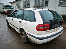 Volvo V40 1997 y parts