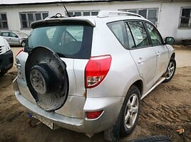 Toyota Rav-4 2006 y parts