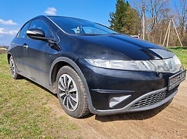 Honda Civic 2008 m dalys