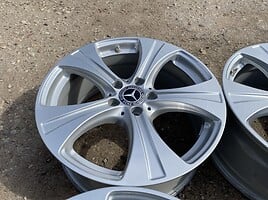 Mercedes-Benz Siunciam, ET-38 light alloy R18 rims