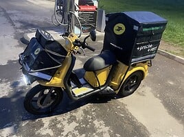 2016 y Three-wheel motorcycle