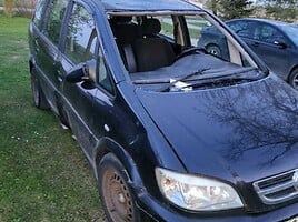 Opel Zafira 2004 m dalys