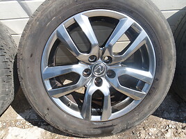 Toyota NX 300h light alloy R18 rims