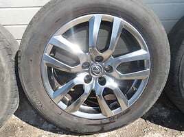 Toyota NX 300h light alloy R18 rims