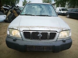 Subaru Forester 2001 m dalys