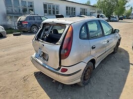 Nissan Almera Tino 2004 y parts