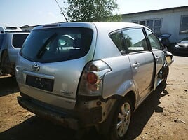 Toyota Corolla Verso 2005 г запчясти