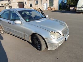 Mercedes-Benz C 220 2000 y parts