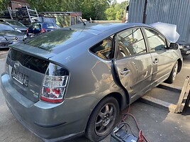 Toyota Prius 2005 г запчясти