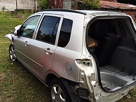 Mazda 2 2004 y parts