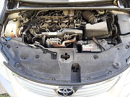 Toyota Avensis III 2010 y parts