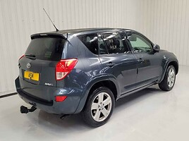 Toyota Rav4 2006 m dalys