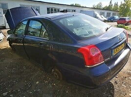 Toyota Avensis 2004 y parts