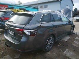 Toyota Avensis 2015 г запчясти