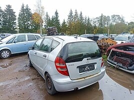 Mercedes-Benz A 180 W169 2004 y parts