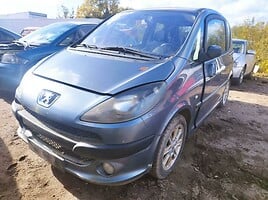 Peugeot 1007 2006 г запчясти