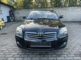 Toyota Avensis II 2008 y parts