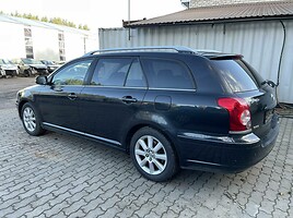 Toyota Avensis II 2008 y parts