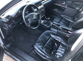 Audi A8 D2 1997 m dalys