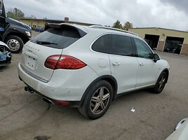 Porsche Cayenne 2011 y parts