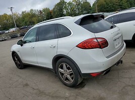 Porsche Cayenne 2011 y parts