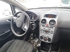 Opel Corsa 2009 г запчясти