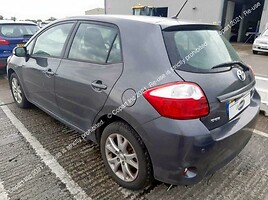 Toyota Auris 2011 г запчясти