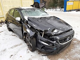 Volvo V40 2014 г запчясти