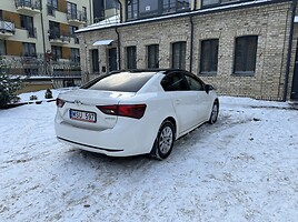 Toyota Avensis 2019 y rent