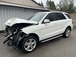 Mercedes-Benz ML Klasė ML 166 Visureigis / Krosoveris 2011