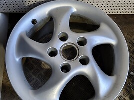 Porsche 911 light alloy R17 rims