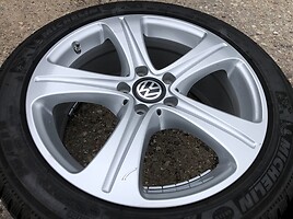 Volkswagen Siunciam, 8J ET43 Tiguan light alloy R18 rims