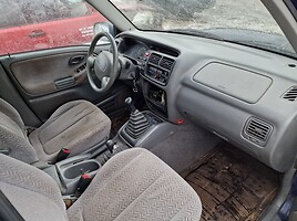 Suzuki Grand Vitara 2000 m dalys