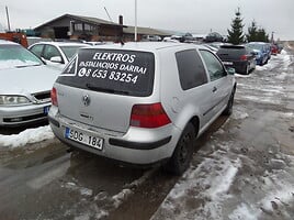 Volkswagen Golf 1999 m dalys