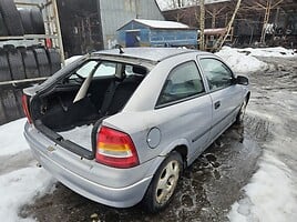 Opel Astra II 2002 y parts