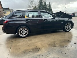 BMW 330 Universalas 2021